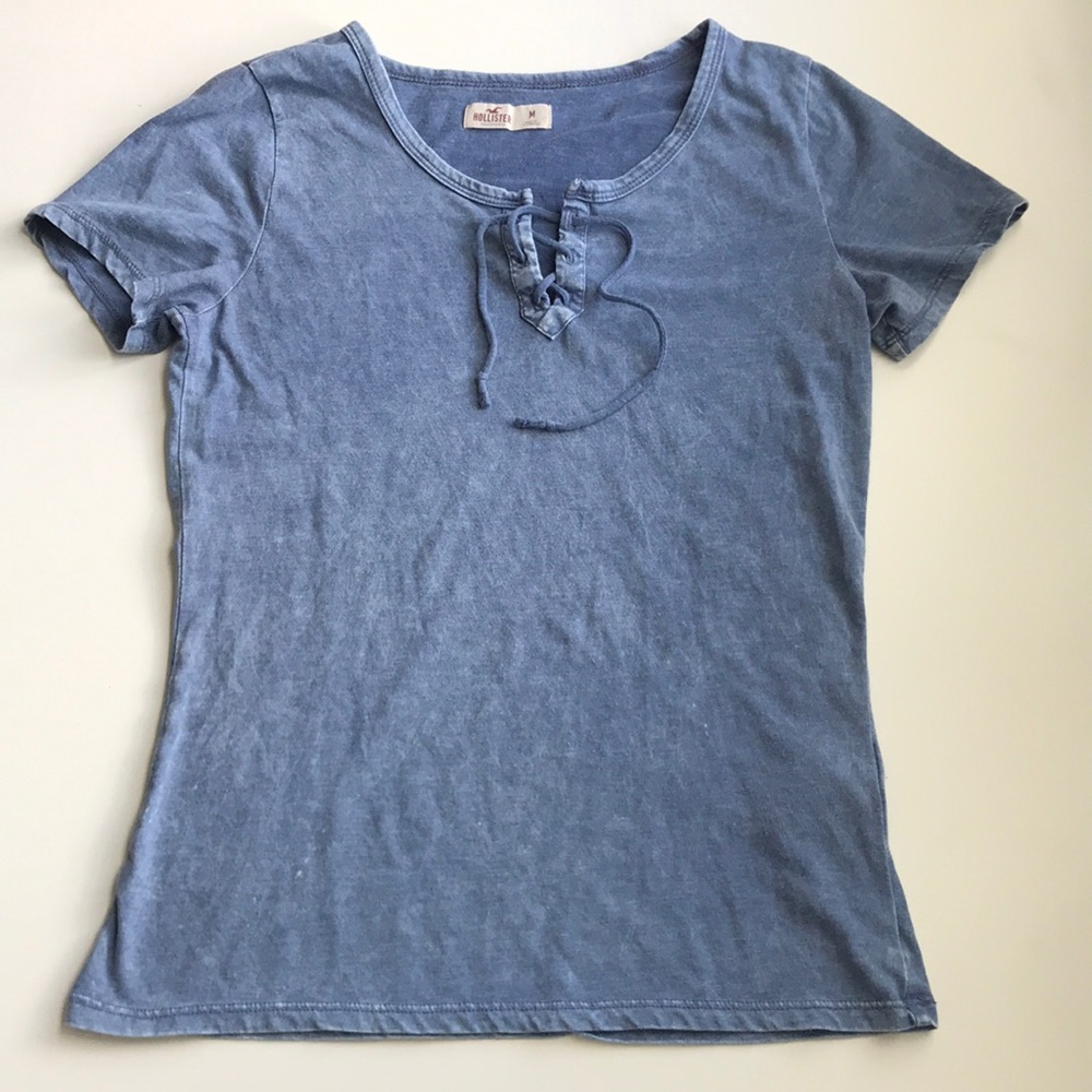 Hollister t-shirt
